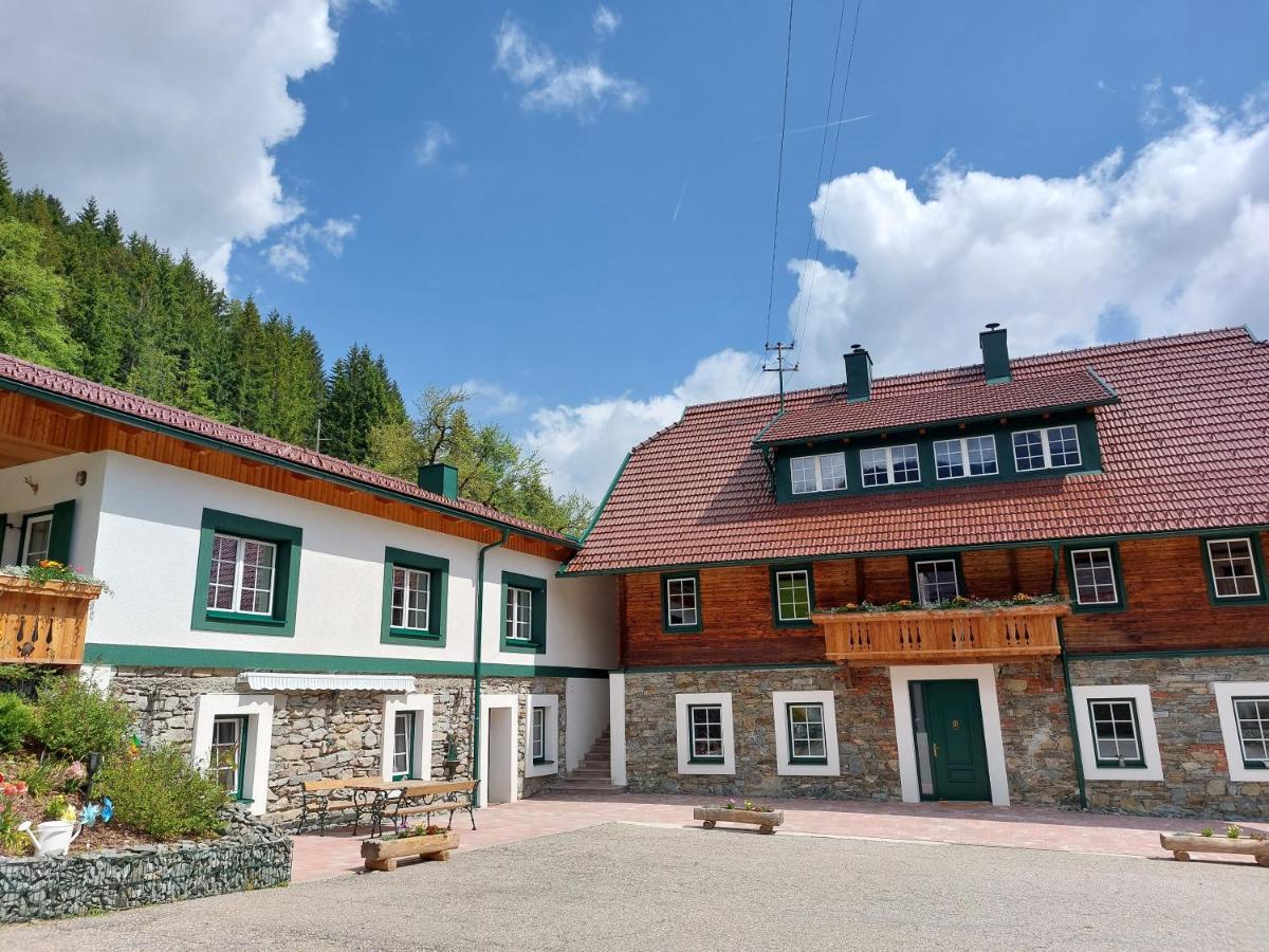 Landhaus Gruenjuwel Himmelberg Exterior foto